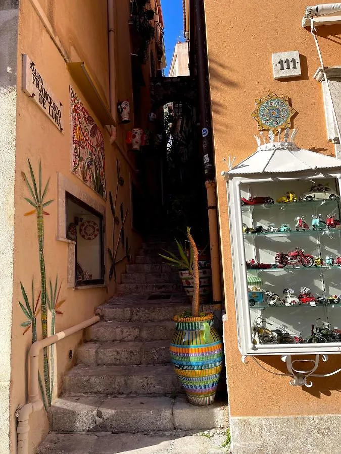 Majolica Taormina Bed & Breakfast