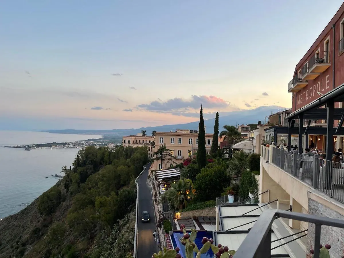 Majolica Taormina Bed & Breakfast