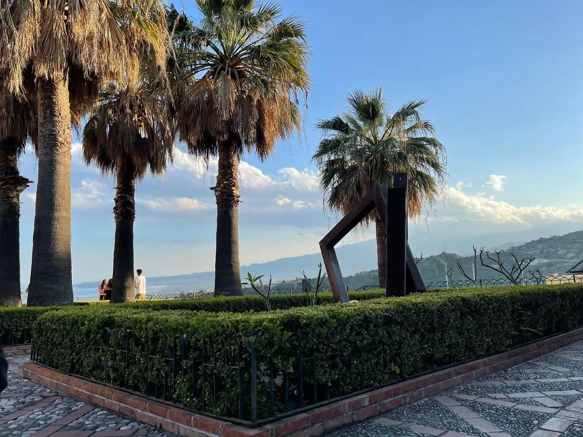 Majolica Taormina Bed & Breakfast
